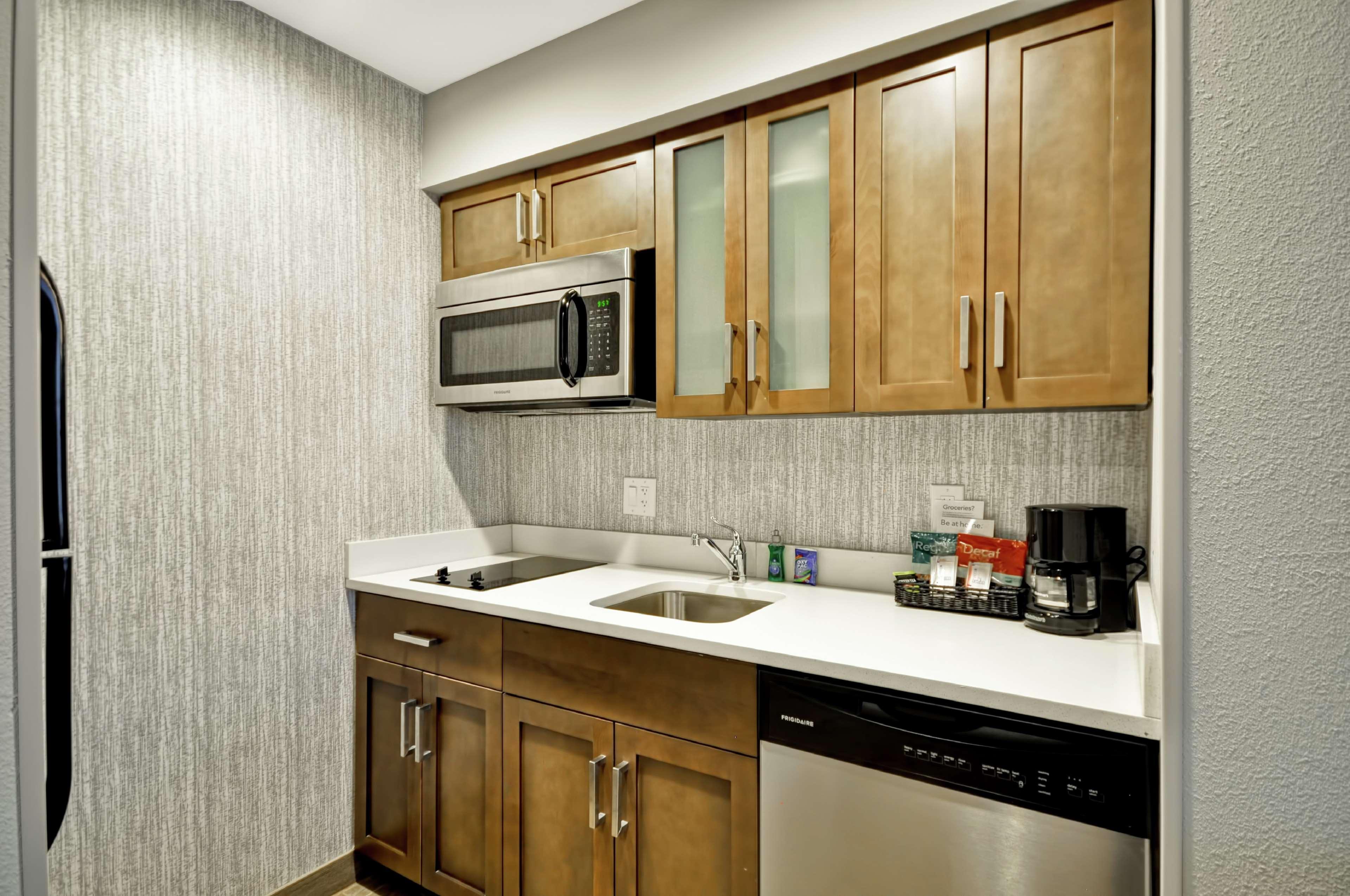 Homewood Suites By Hilton Cincinnati/Уест Честър Екстериор снимка
