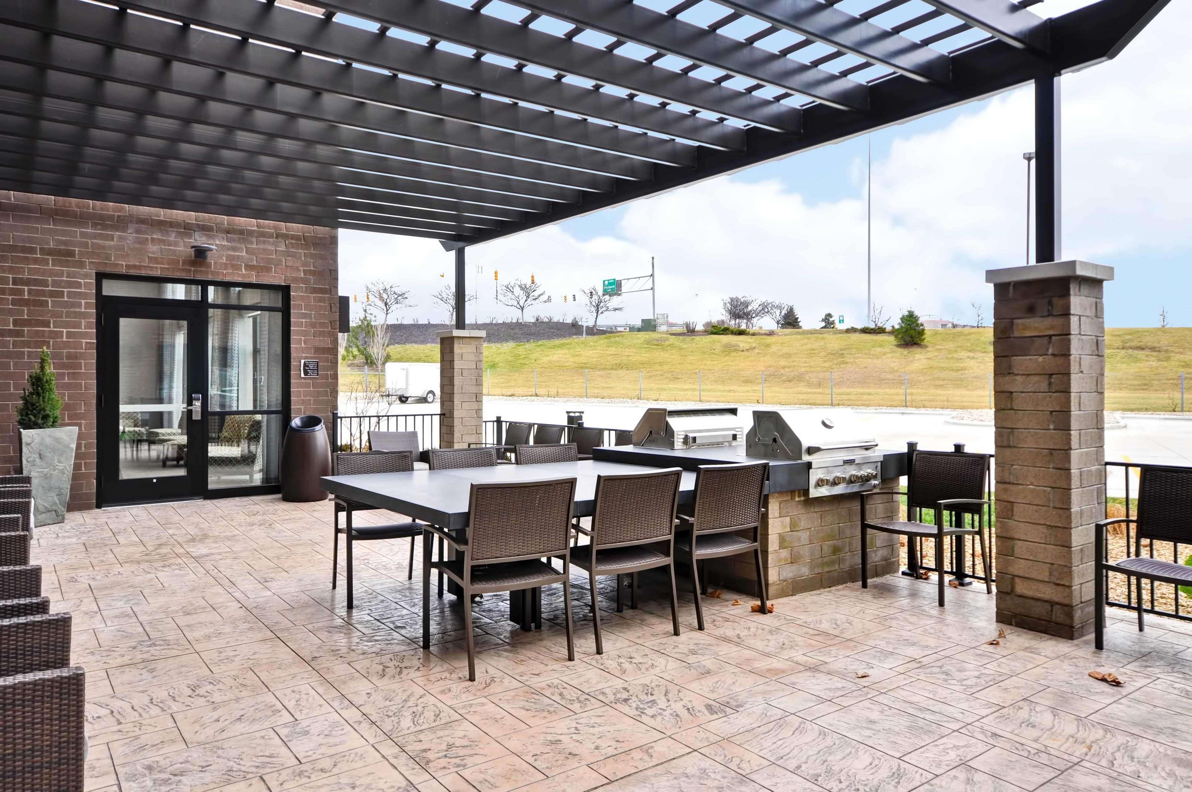 Homewood Suites By Hilton Cincinnati/Уест Честър Екстериор снимка