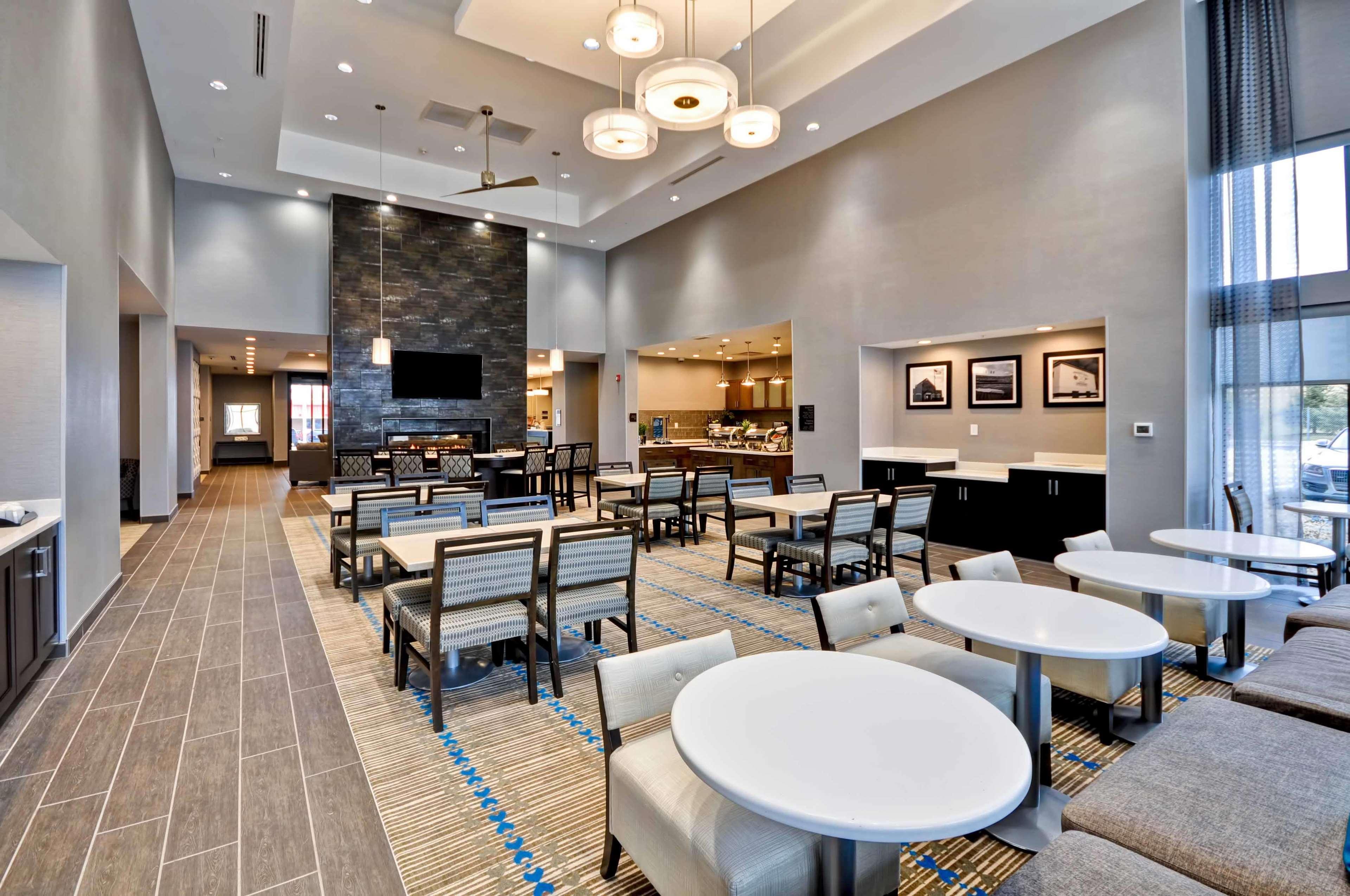 Homewood Suites By Hilton Cincinnati/Уест Честър Екстериор снимка