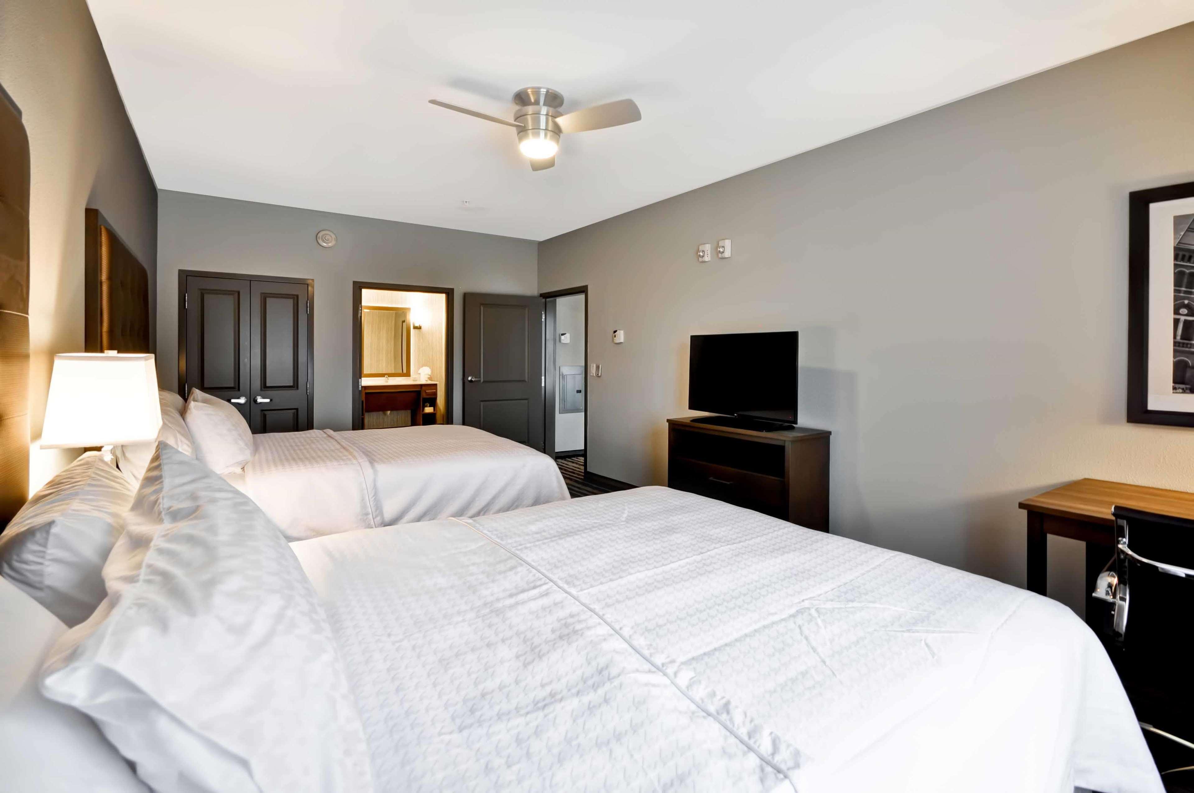 Homewood Suites By Hilton Cincinnati/Уест Честър Екстериор снимка