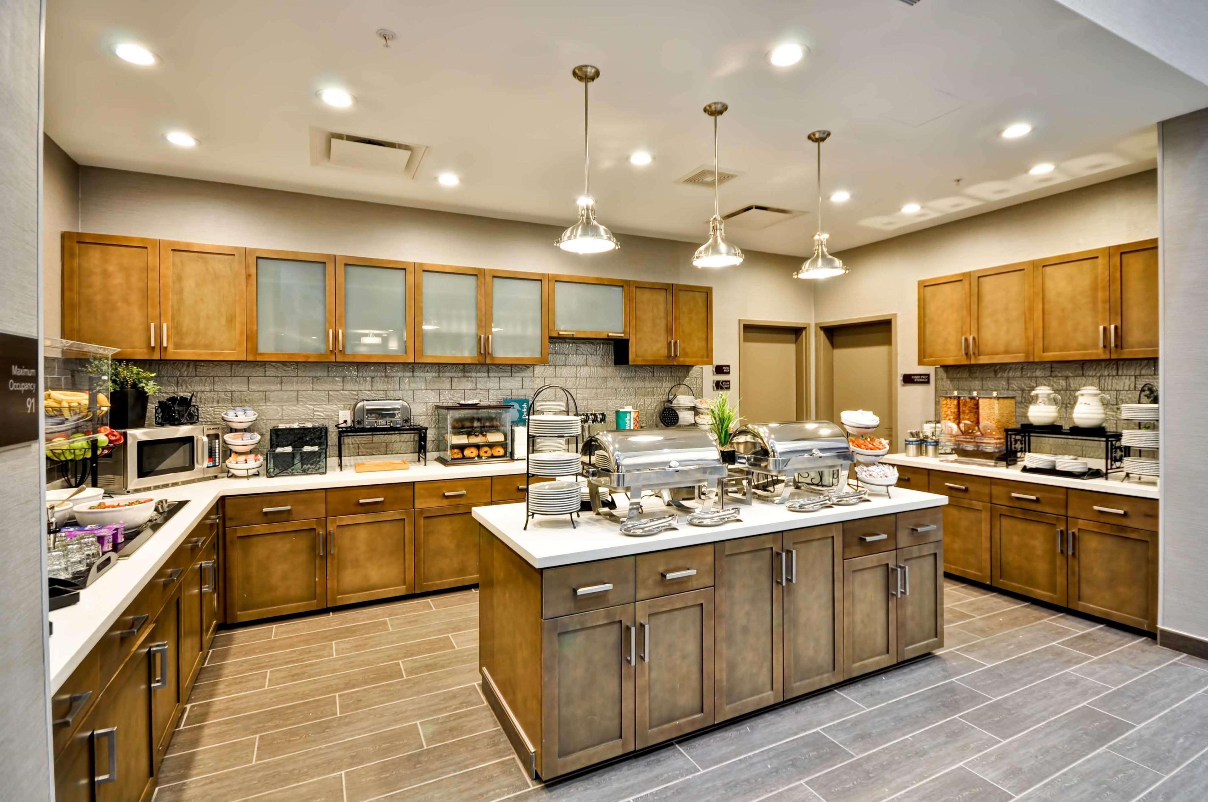 Homewood Suites By Hilton Cincinnati/Уест Честър Екстериор снимка