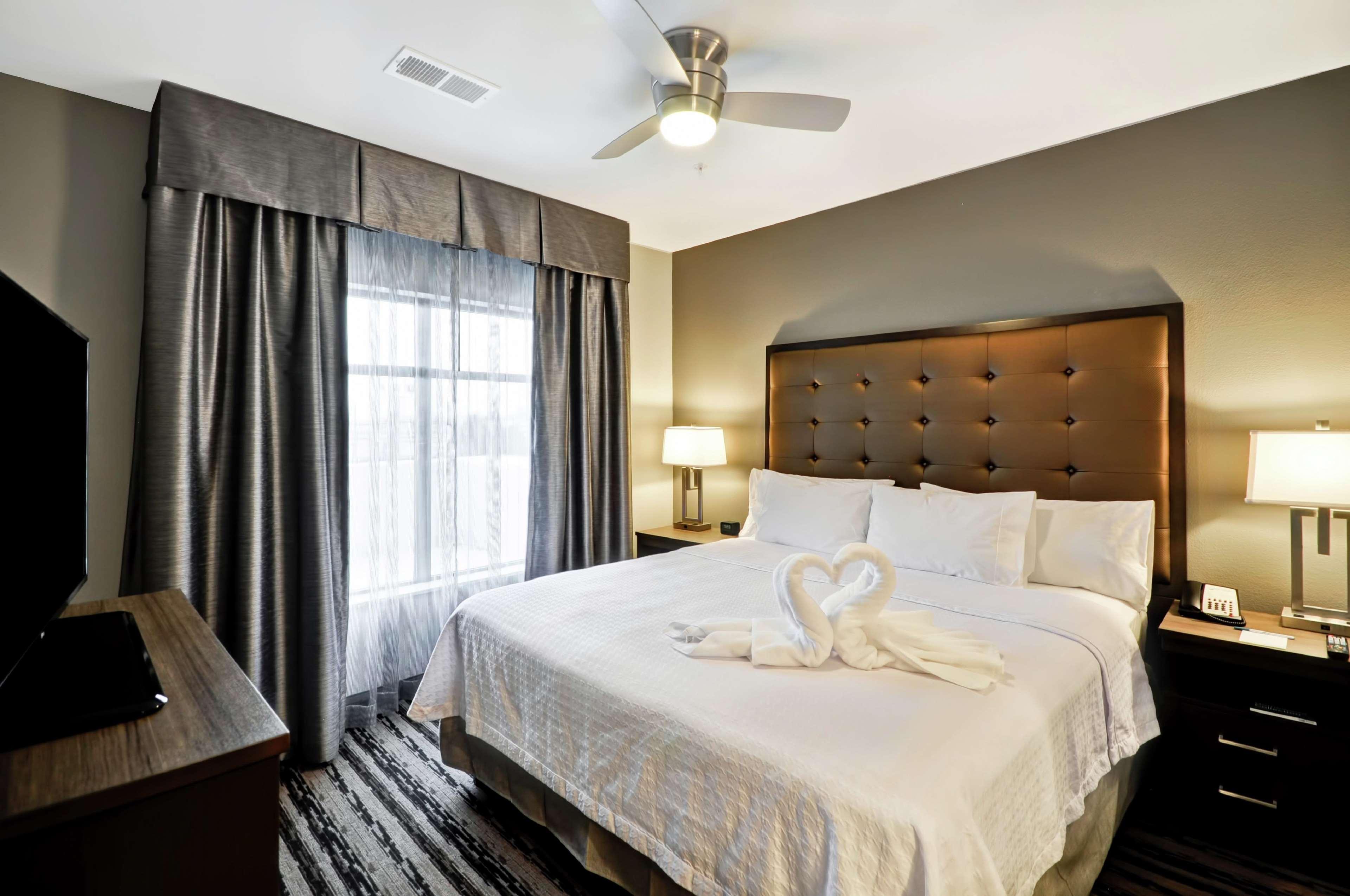 Homewood Suites By Hilton Cincinnati/Уест Честър Екстериор снимка